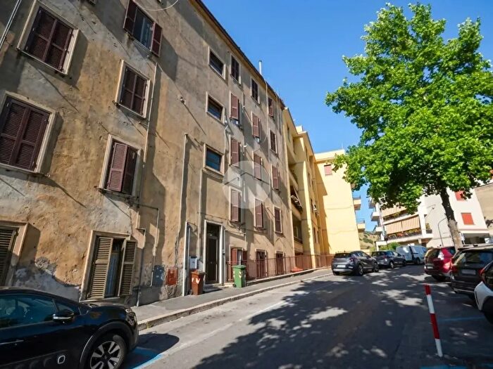 Appartamento quadrilocale in vendita in Viale Giuseppe Picchioni, Tivoli