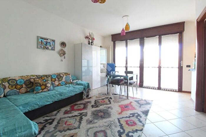 Appartamento trilocale in vendita in Via Vittorio Marchi, Reggio Emilia