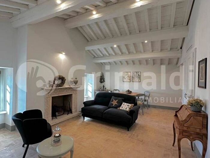 Appartamento trilocale in affitto in corso garibaldi, Centro Storico, Perugia