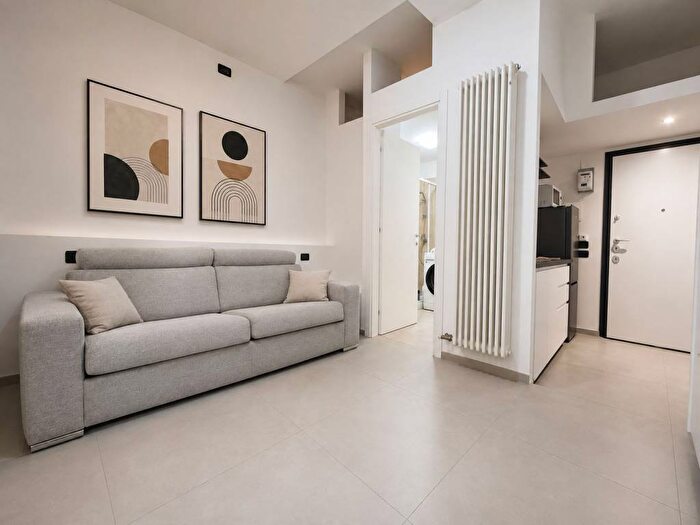 Appartamento monolocale in affitto in Via Nicola Antonio Porpora, Casoretto, Milano
