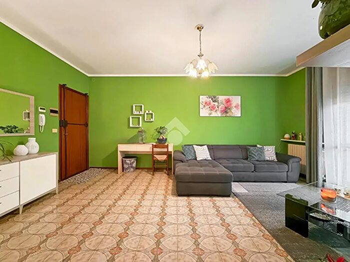 Appartamento quadrilocale in vendita in Via Croce, Oppeano