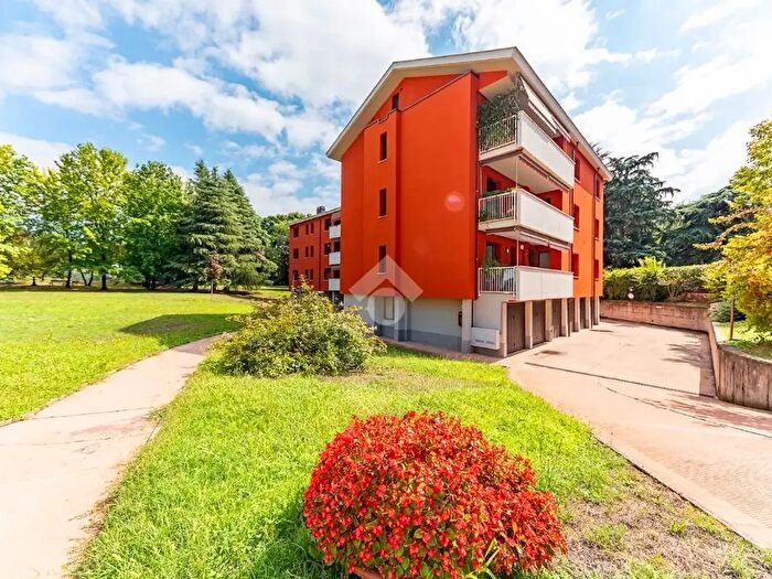 Appartamento trilocale in vendita in Via dei Platani, Arese