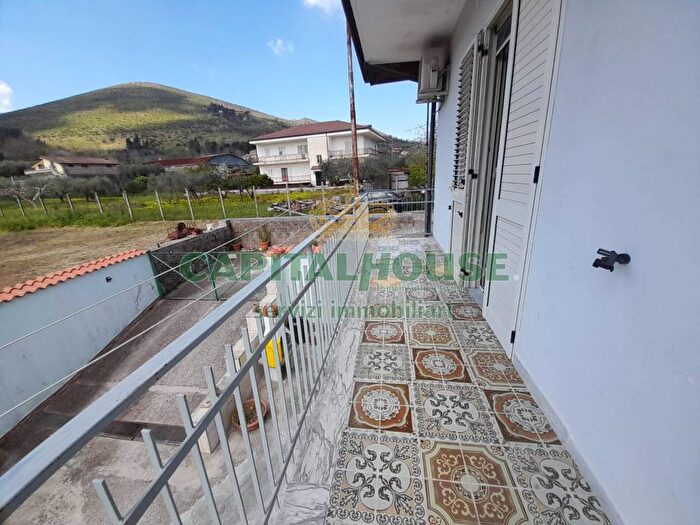 Appartamento trilocale in affitto in Strada Statale Sannitica, San Leucio Briano, Caserta