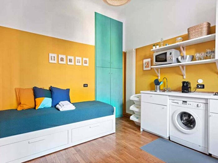 Appartamento monolocale in affitto in Via Cerano, Solari, Milano