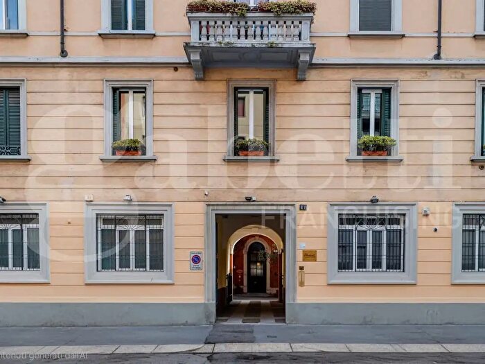 Appartamento trilocale in affitto in Via Valparaiso, Milano