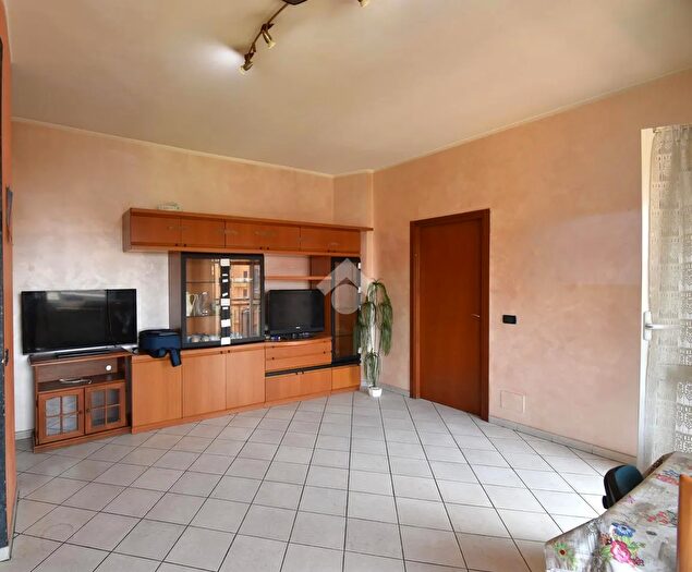 Appartamento trilocale in vendita in Via a Mantegna, Pioltello