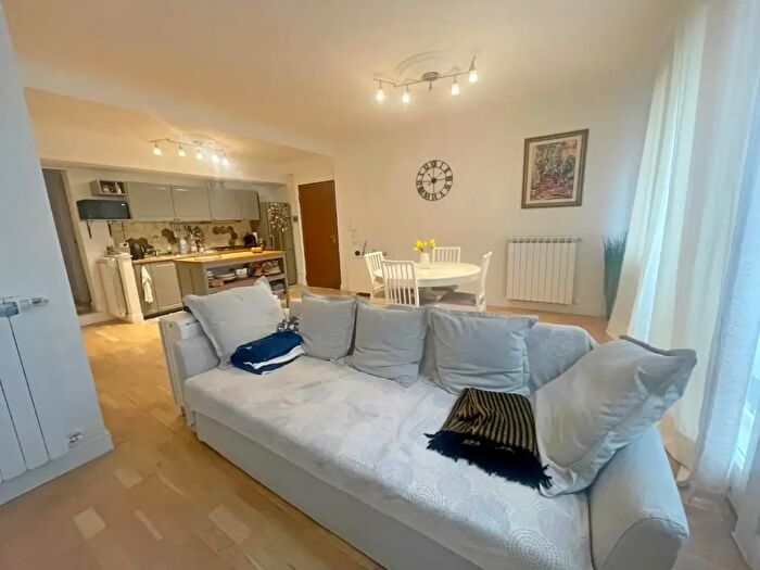 Appartamento trilocale in vendita in Poggibonsi