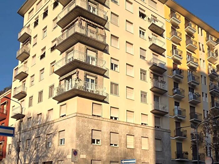 Appartamento bilocale in affitto in via Luchino Del Maino, Washington, Milano