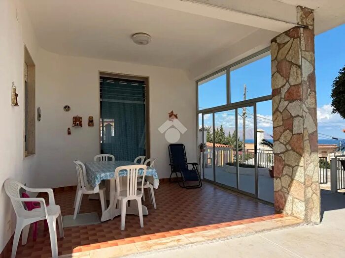 Casa con 6 locali in vendita in Via del Cigno, Alcamo