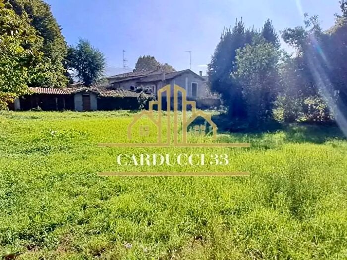 Casa con 8 locali in vendita in Cornaggia, Rivanazzano