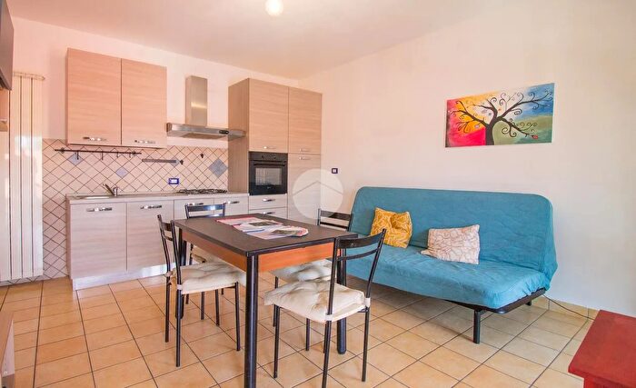 Appartamento bilocale in vendita in Via Manzoni, Garbagnate Milanese