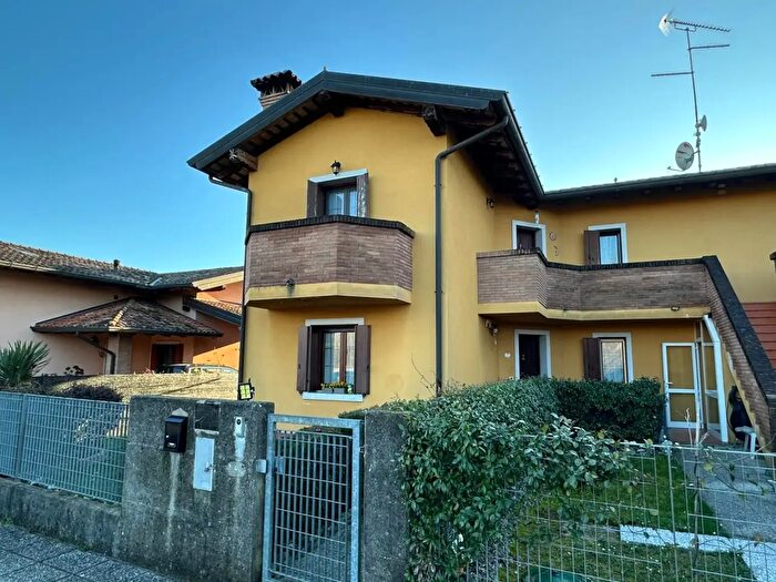 Appartamento trilocale in vendita in Capriva Del Friuli