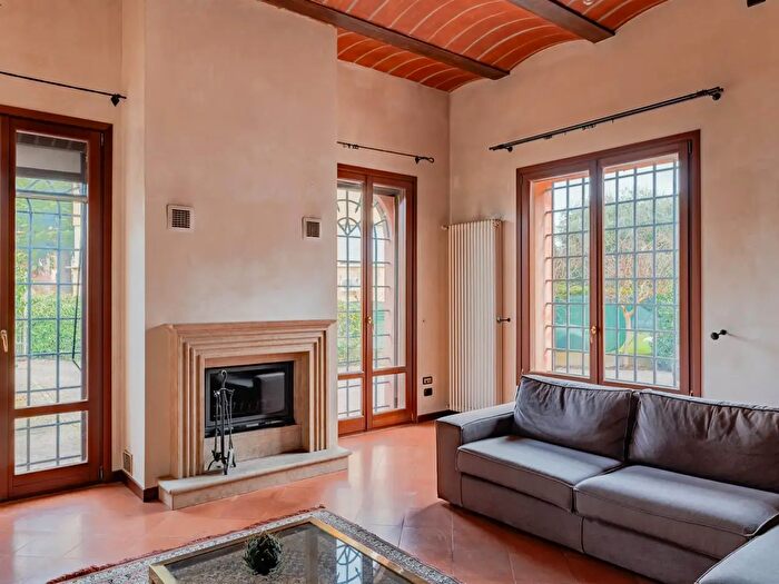 Casa con 5 locali in vendita in Suzzara