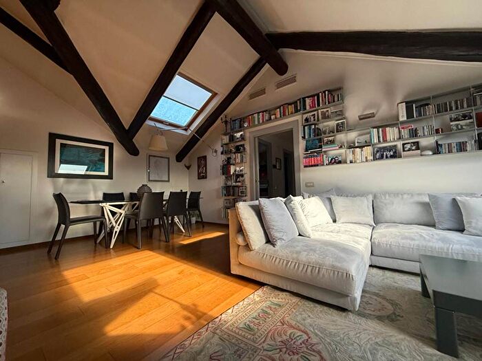 Appartamento con 5 locali in affitto in Via Amedeo Avogadro, Cittadella, Torino