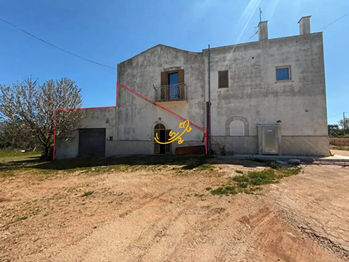 Casa con 7 locali in vendita in Via Case Sparse, Polignano A Mare