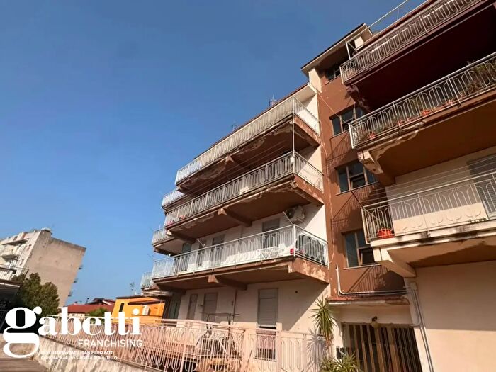Appartamento quadrilocale in affitto in Via Orti, Patti