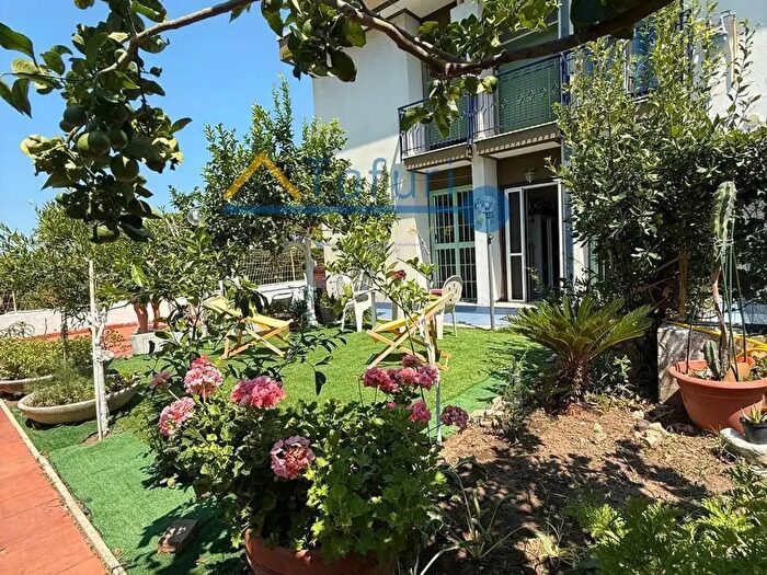 Appartamento quadrilocale in vendita in Via Kennedy, Agropoli