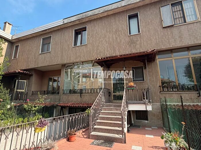Casa quadrilocale in vendita in Corso Roma, Cologno Monzese