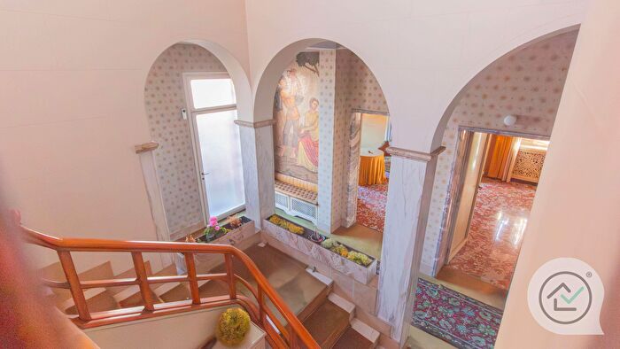 Casa con 7 locali in vendita in Via Enrico dellAcqua, Busto Arsizio