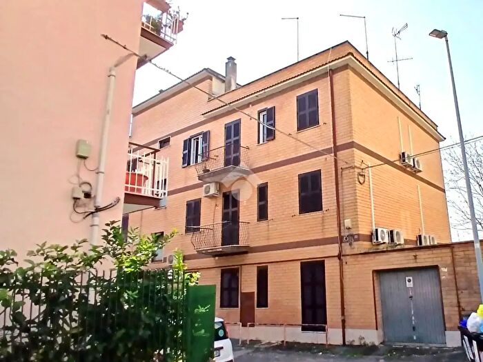 Appartamento monolocale in vendita in Via Giuseppe Macchi, Roma