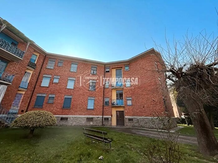 Appartamento trilocale in vendita in Via Nazionale, Pinerolo