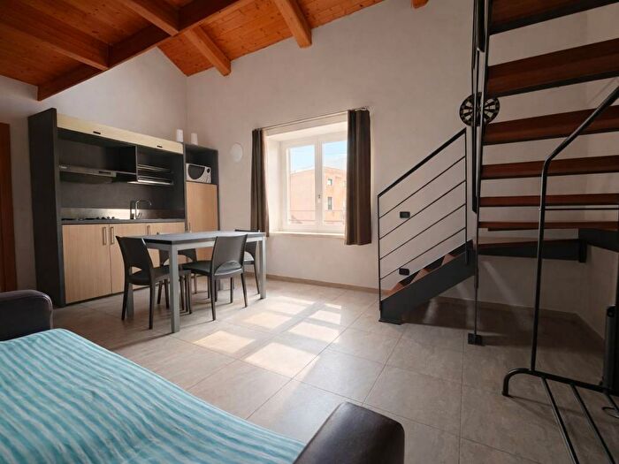 Appartamento bilocale in affitto in Via Enrico Toti, Centro, Alba