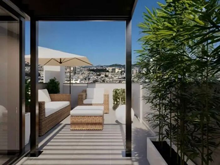 Appartamento quadrilocale in vendita in Passo Frugoni, Genova