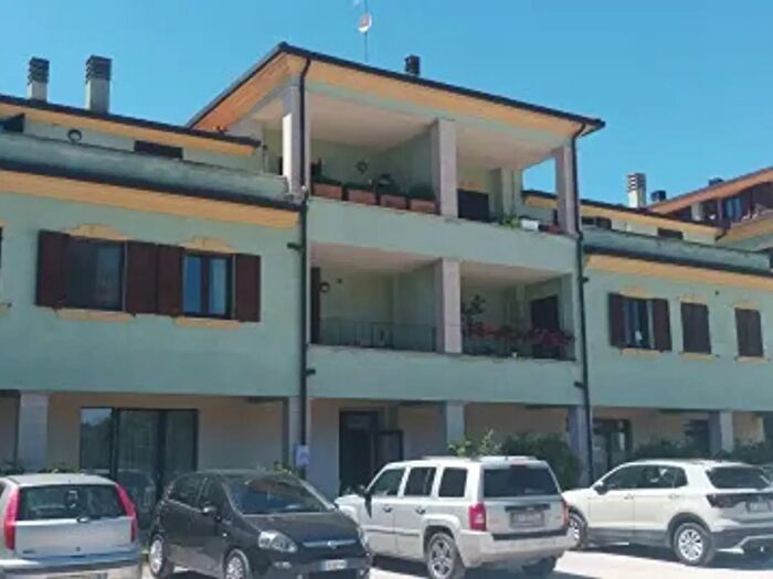 Appartamento quadrilocale in vendita in Via della Madonnina, Bettona