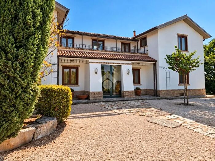 Casa con 8 locali in vendita in Localita' Nocelli, Lucera