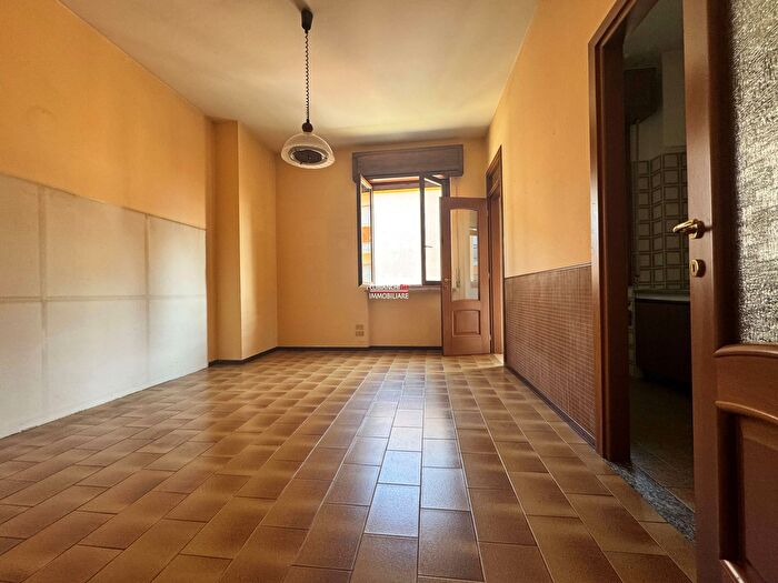 Appartamento con 5 locali in vendita in Via Palestro, Verbania