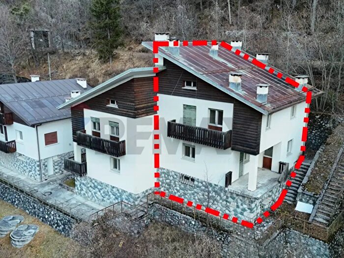 Casa con 8 locali in vendita in Via Pontesei, Val di Zoldo