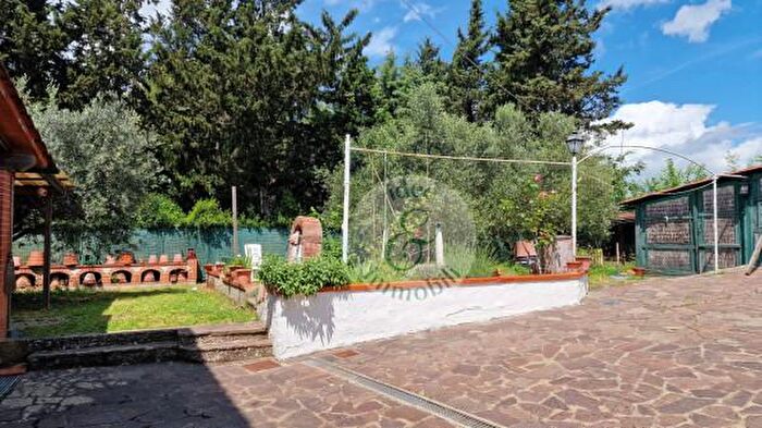 Casa con 6 locali in vendita in Via di Carcheri, Lastra A Signa