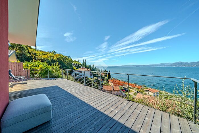 Casa trilocale in vendita in Via Fornare, Torri Del Benaco