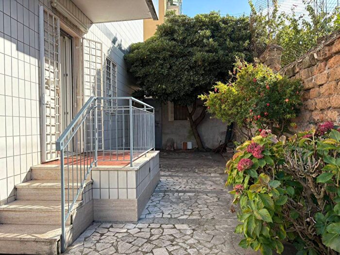 Appartamento trilocale in affitto in Via dei Fagnani, Pisana Bravetta, Roma