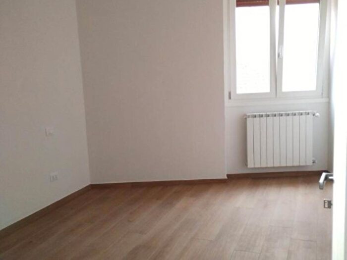 Appartamento trilocale in affitto in Via Reginaldo Giuliani, Careggi Rifredi Dalmazia, Firenze