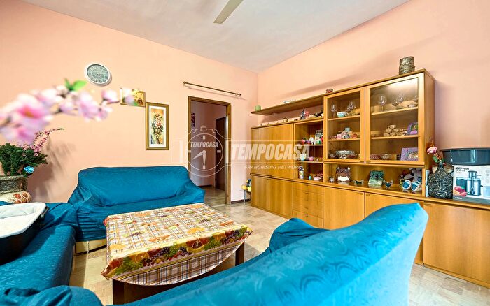 Appartamento trilocale in vendita in Via Bredina, Spinadesco