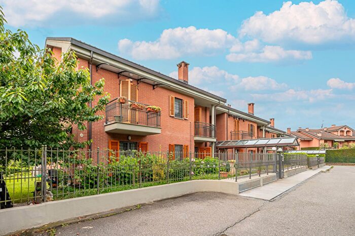 Appartamento con 6 locali in vendita in Strada Revigliasco, Moncalieri