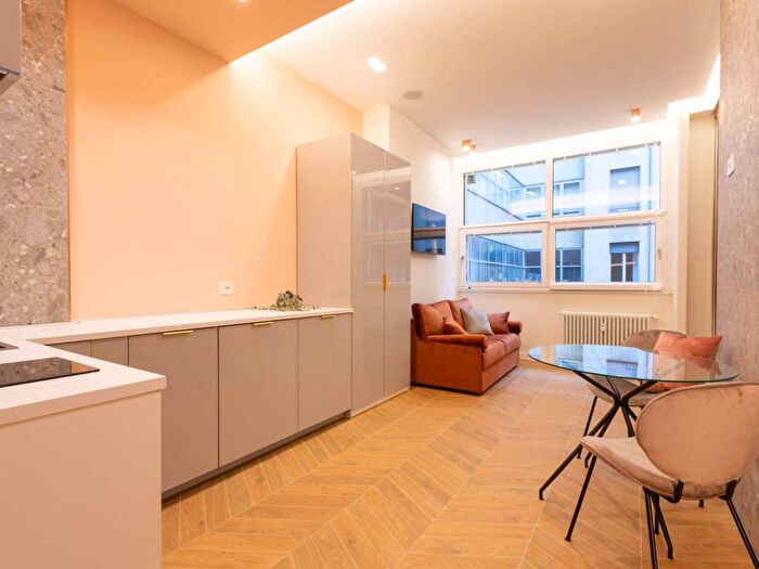 Appartamento bilocale in affitto in Via Francesco Daverio, Guastalla, Milano