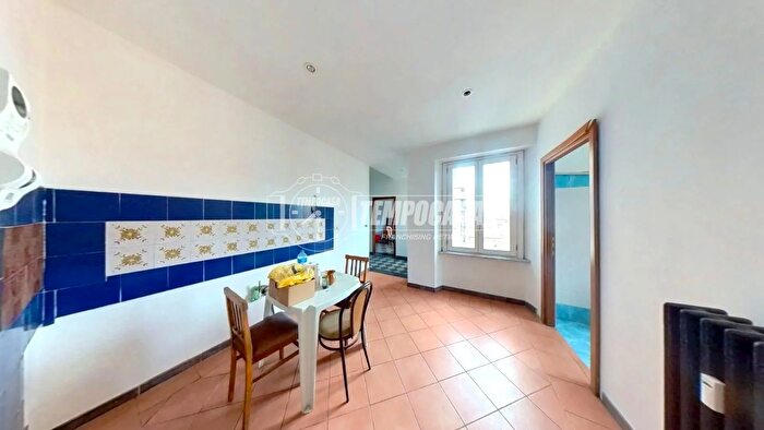 Appartamento quadrilocale in vendita in Piazza Francesco Crispi, Torino