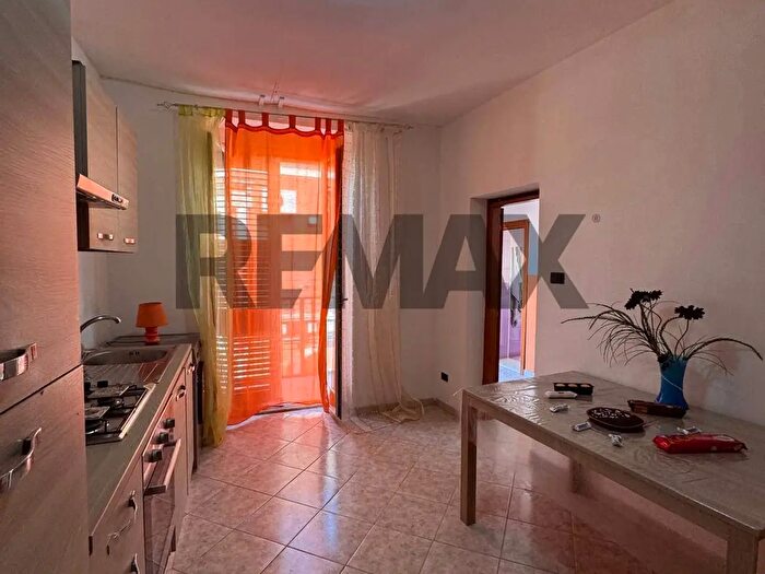 Casa con 6 locali in vendita in Via Arimondi, Melilli