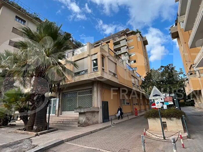 Appartamento bilocale in vendita in Via Imperatore Federico, Palermo