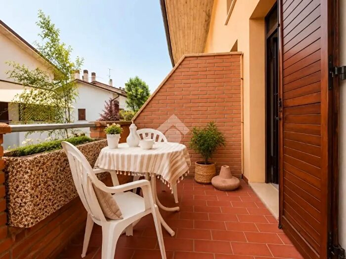 Appartamento trilocale in affitto in Via Longiano, Ravenna