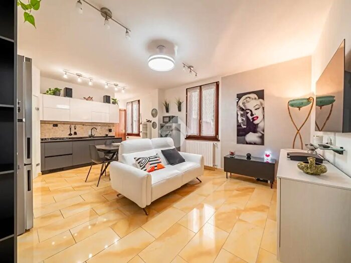 Appartamento trilocale in vendita in Via Giuseppe Garibaldi, Rubiera