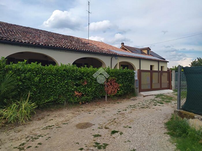 Casa quadrilocale in vendita in Via S Pio X°, Ponte San Nicolo