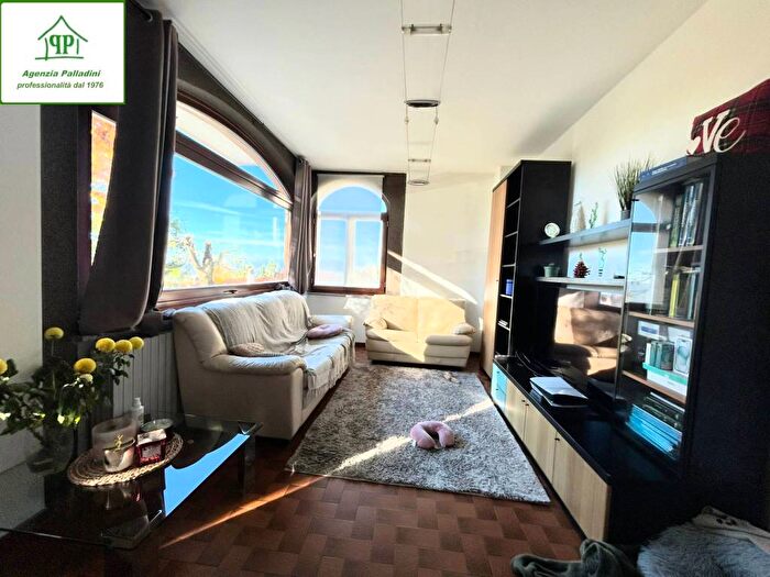 Appartamento trilocale in affitto in Via del Nifontano, Bosto, Varese