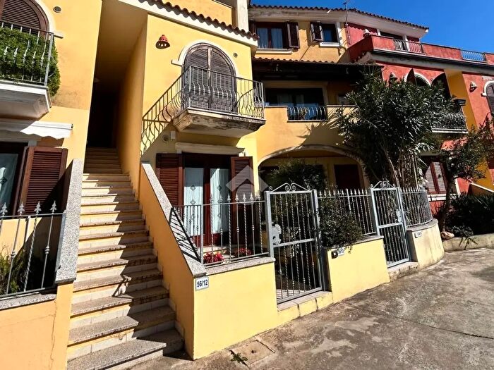 Appartamento trilocale in vendita in Via Salvatore Petta, Olbia