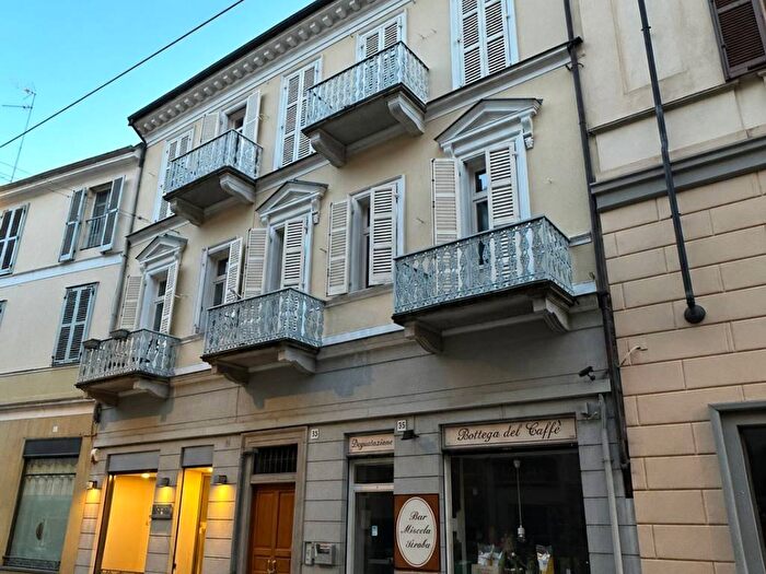 Appartamento bilocale in affitto in Via Galileo Ferraris, Centro, Vercelli