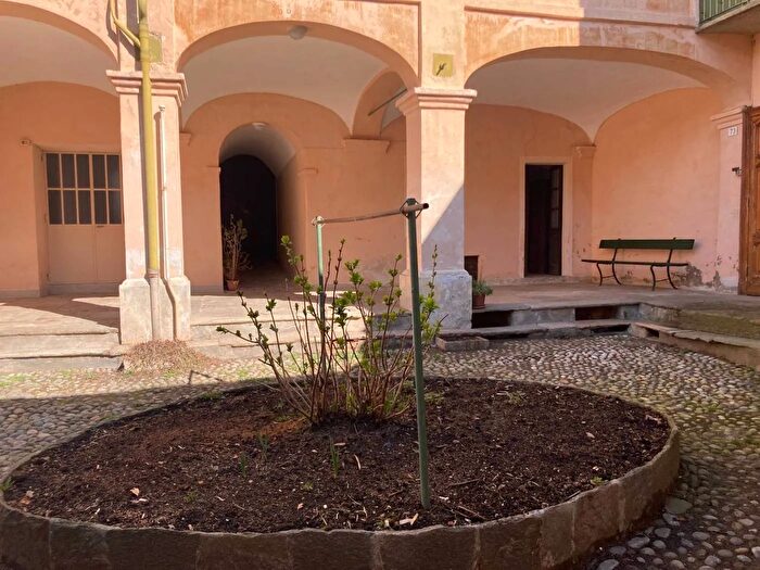 Casa con 6 locali in vendita in Via Martiri Libertà Sordevolo, Sordevolo