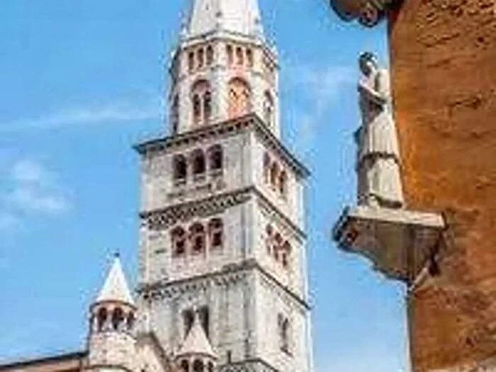 Appartamento trilocale in vendita in Modena