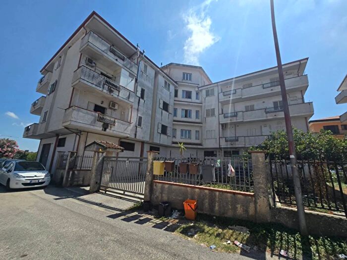 Appartamento trilocale in vendita in Via Genova Ionadi, Ionadi